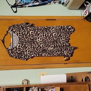 Larace 2x lepord print short sleeve blouse